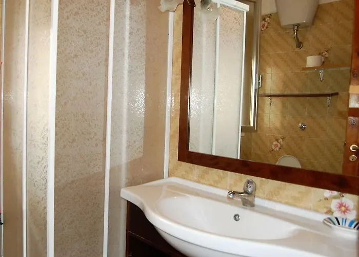 Apartment - Rosmini2 - A Pochi Passi Dal Mare, Climatizzato
