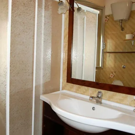 Appartement - Rosmini2 - A Pochi Passi Dal Mare, Climatizzato